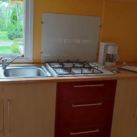 Mobil-home Avec Terrasse - 4 Pers. - Api-1-52-2026 Campsite La Tour-d'Auvergne