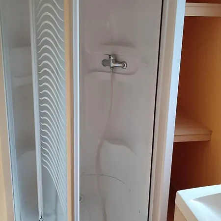 Mobil-home Avec Terrasse - 4 Pers. - Api-1-52-2026 Campsite