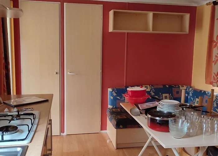 Mobil-home Avec Terrasse - 4 Pers. - Api-1-52-2026 Campsite